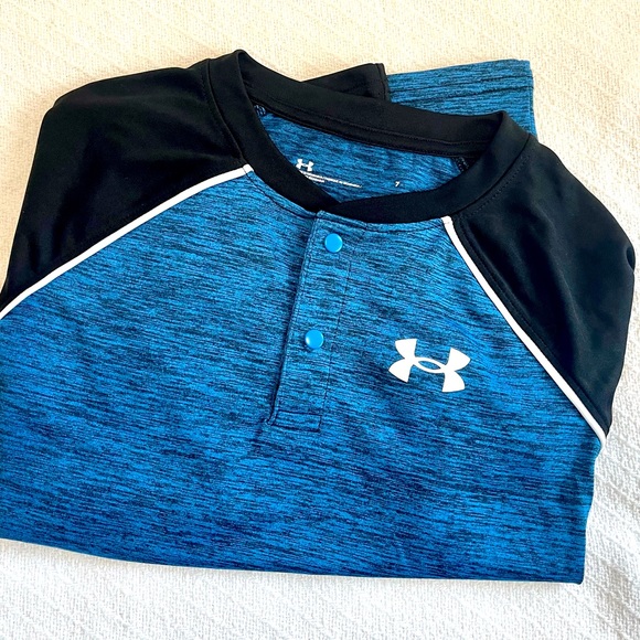 Under Armour Other - Under Armour Long Sleeve | Size 7 | Blue/Black w/buttons